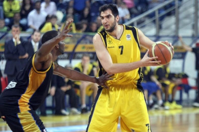 Ταπούτος: «Αισιόδοξος για τη νέα σεζόν»