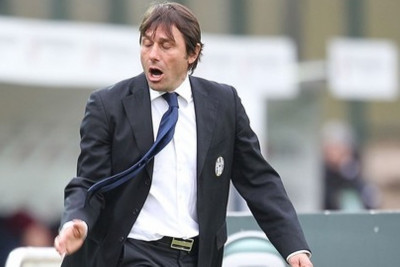 Κόντε: «Να μην πετάμε στα σύννεφα»