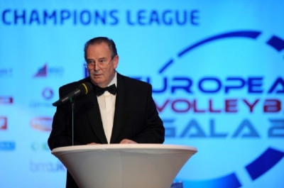 Ξεκάθαρη «εντολή» σε Μέγιερ!