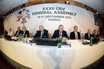 Με δύο Έλληνες οι επιτροπές της CEV