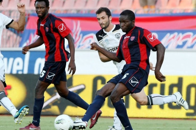 Με Όμο αριστερό μπακ στην Κέρκυρα!