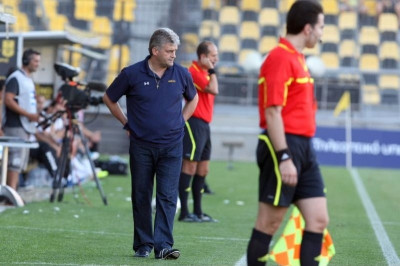 Δοκιμάζει τους «Βολιώτες»