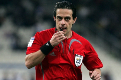 Ενας οφθαλμίατρος στο Καραϊσκάκη