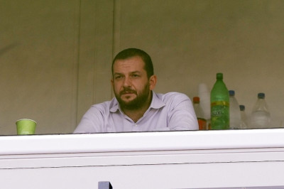 Ενταση στα επίσημα με Αδαμίδη