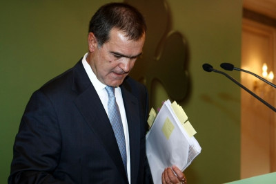 Το «αποχωρώ» του Βγενόπουλου