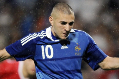 Νοκ άουτ ο Μπενζεμά!