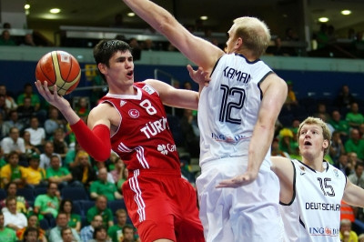 Θέλει να μείνει στην Εφές ο Ιλιασόβα