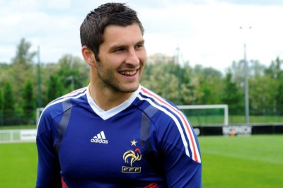 «Καμπάνα» περιμένει τον Ζινιάκ