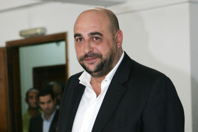 Τα… μαλλιά του Ριαβόγλου και η «τάπα» στον πρόεδρο