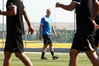 Κάθε μέρα και λιγότεροι στα Σπάτα