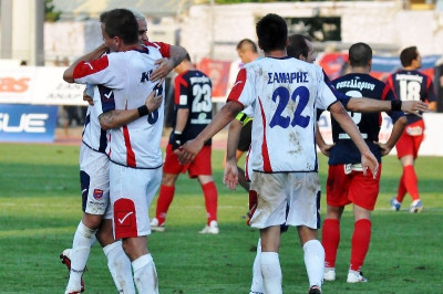 Απών ο Εστογιανόφ, κανονικά ο Γιόνσον