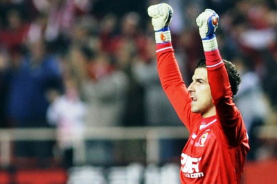 Ανανέωσε ο Βάρας