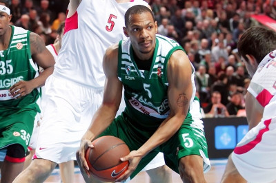 Κρέμασε τη φανέλα του ο Μάρκους Μπράουν