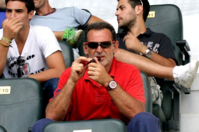 Ετοιμάζει πριμ ο Πανόπουλος