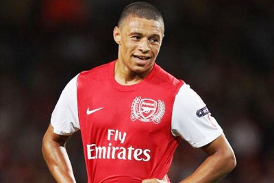 Βενγκέρ: «Σύντομα θα γίνει επιθετικός ο Θίο»