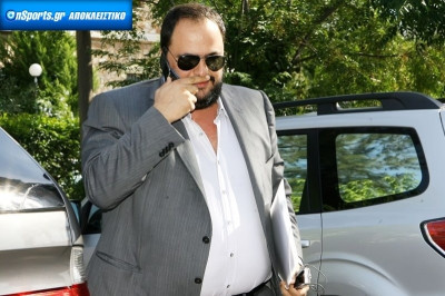 Στο σπίτι με φίλους ο Μαρινάκης