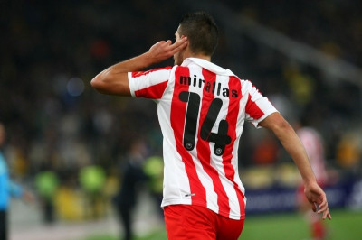 Κέβιν Μιραλάς