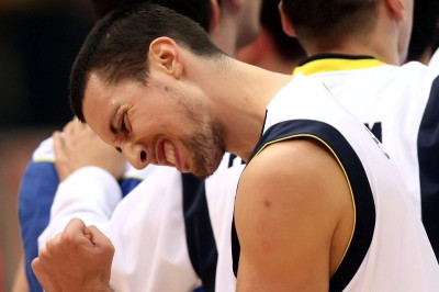 Ούκιτς: «Μην τους αφήσουμε να τρέξουν»