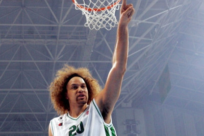 Στόουνρουκ: «Άμυνα και ομαδική επίθεση»