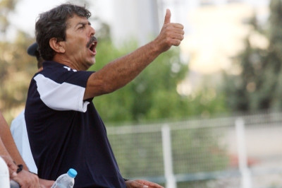 Τρεις επιστροφές για Πετράκη