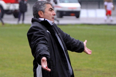 Προβληματισμός με Τζωρμπατζάκη