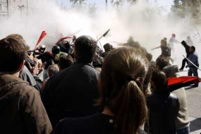 Τα επεισόδια άρχισαν ξανά στο κέντρο