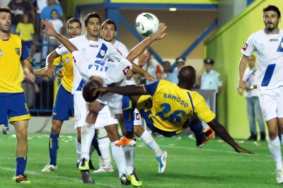 Φιλικό...αφιερωμένο στον Μπαμόγκο