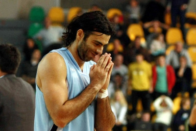 Ασημακόπουλος: «Ταχύρρυθμα μαθήματα»