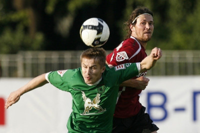 Ανανέωσε ο Καλέσιν