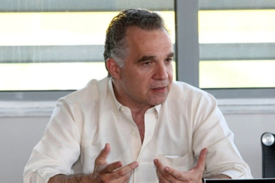 Κασνακίδης: «Θα μιλήσω με... όποιον βρεθεί»