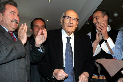 «Ένας Θρύλος που θα ζει για πάντα»