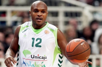 Στη Λοκομοτίβ ο Μπλάκνεϊ