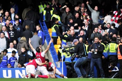 Βενγκέρ: «Τέλειος ο Φαν Πέρσι»