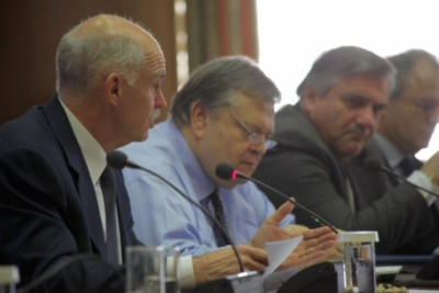 Πιθανή η παραίτηση του υπουργικού συμβουλίου