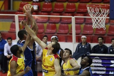 Τρίτη νίκη για Κεραυνό