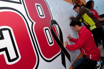 Τιμές  για τον Σιμονσέλι σε Βαλένθια και Μιζάνο