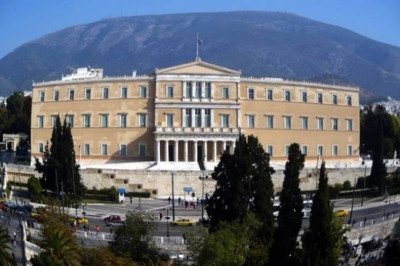 Ανακοινώνεται την Τετάρτη η νέα κυβέρνηση