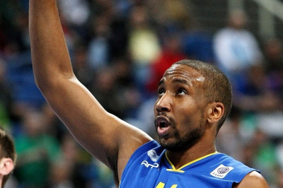 Έληξε η αποχή για Σκοτ, Ρόμπι