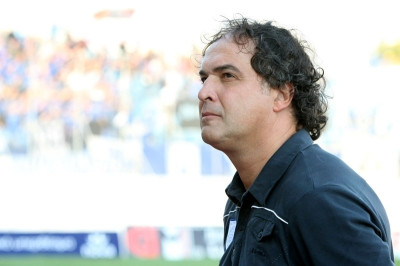 «Γκρινιάζει» για τη διαιτησία ο Ντεμόλ