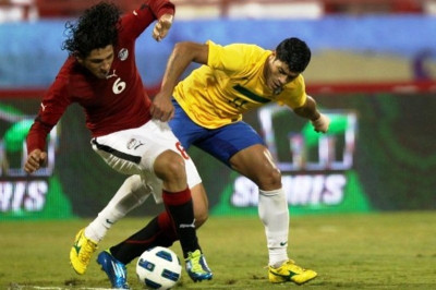 Στο... μικροσκόπιο του πρίγκιπα δύο Αιγύπτιοι! (video)