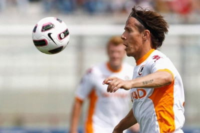 Θέλει Ταντέι η Παρί