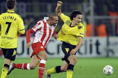 Σύνθημα νίκης από Χούμελς