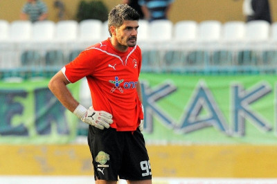 Πάνοπλος στα Μέγαρα ο Αστέρας