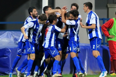 Κοιτάζουν το Κύπελλο στην Καλλιθέα