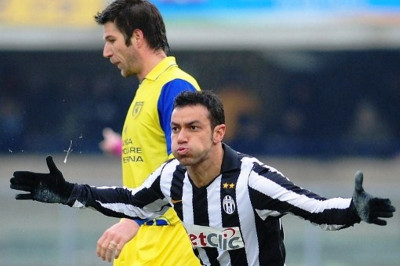 Μένει στην Γιουβέντους ο Κουαλιαρέλα