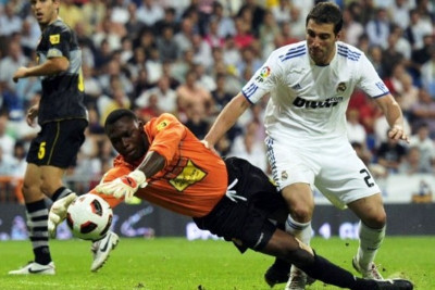 «Σφήνα» Ολυμπιακού για Καμενί