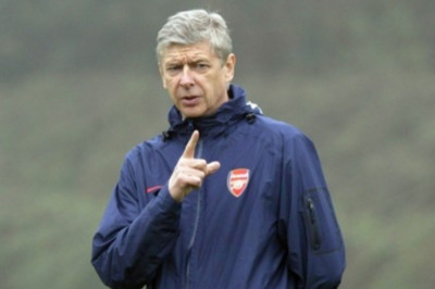 Βενγκέρ: «Επτά ομάδες διεκδικούν την Premier League»