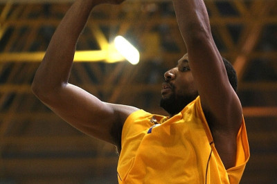 Σκοτ: «Συγκέντρωση και ριμπάουντ τα κλειδιά»