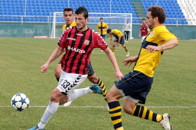 Εκτός Ντος Σάντος, Ταραχούλσκι στην ΑΕΛΚ