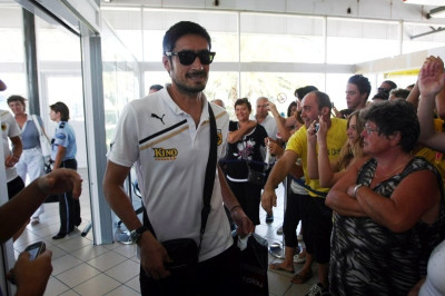 «Θερμή» υποδοχή στο Αγρίνιο για την ΑΕΚ (video)